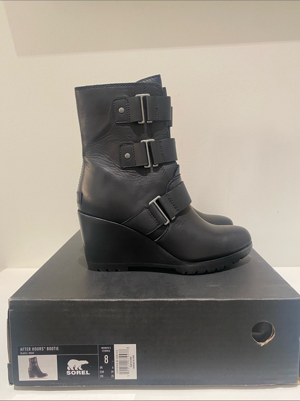 NIB Sorel After Hours Black Boots Wedge Ankle Boots Size 8